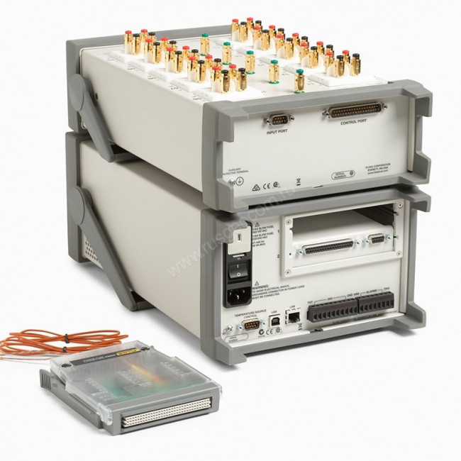 Прецизионный калибратор температуры Fluke 1586A/2HC 240/C Прецизионный калибратор температуры Fluke 1586A/2HC 240/C