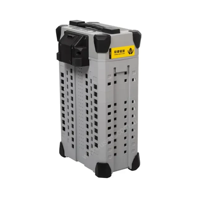 Квадрокоптер XAG V40 (полный комплект для работы) Квадрокоптер XAG V40 (полный комплект для работы)