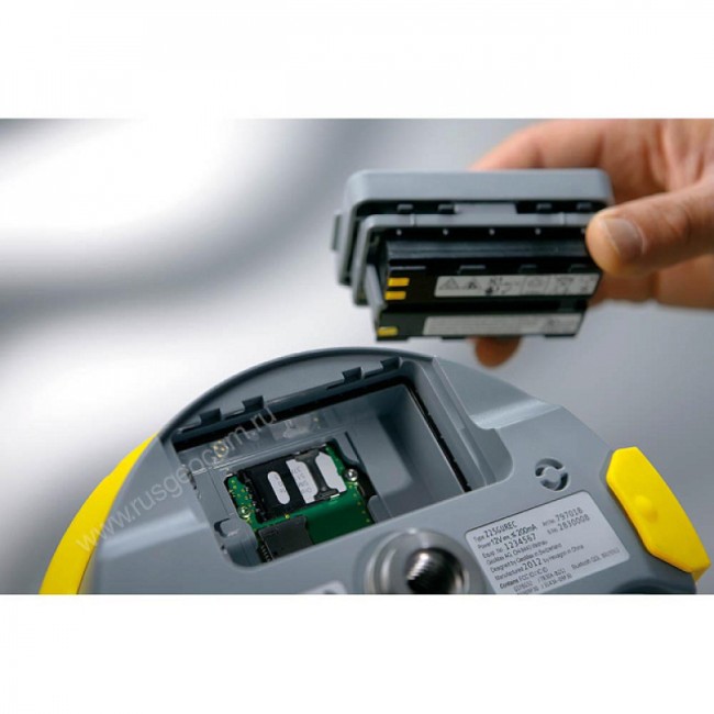 GNSS приемник GeoMax Zenith25 PRO Base (GSM-UHF)